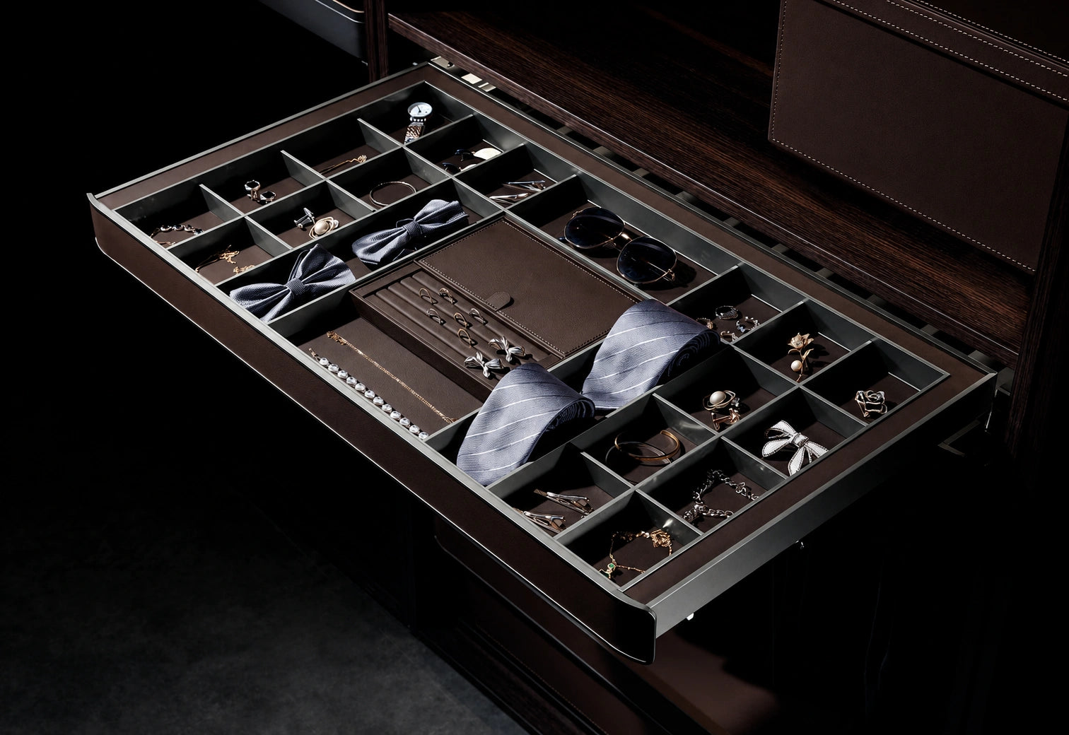 VALET DRAWER